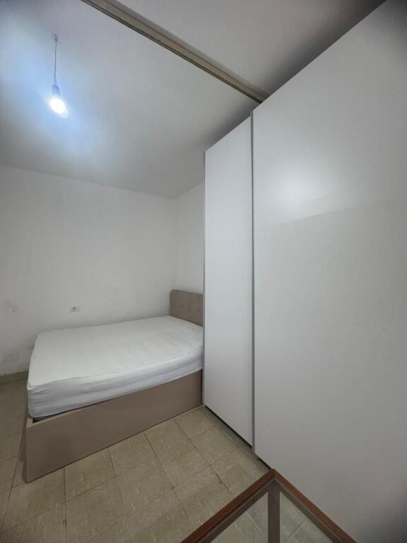 Studio apartment for rent near Marin Barleti school!