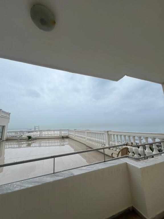 Shitet Apartament 1+1 –Pamje deti-  Vollga, Durrës