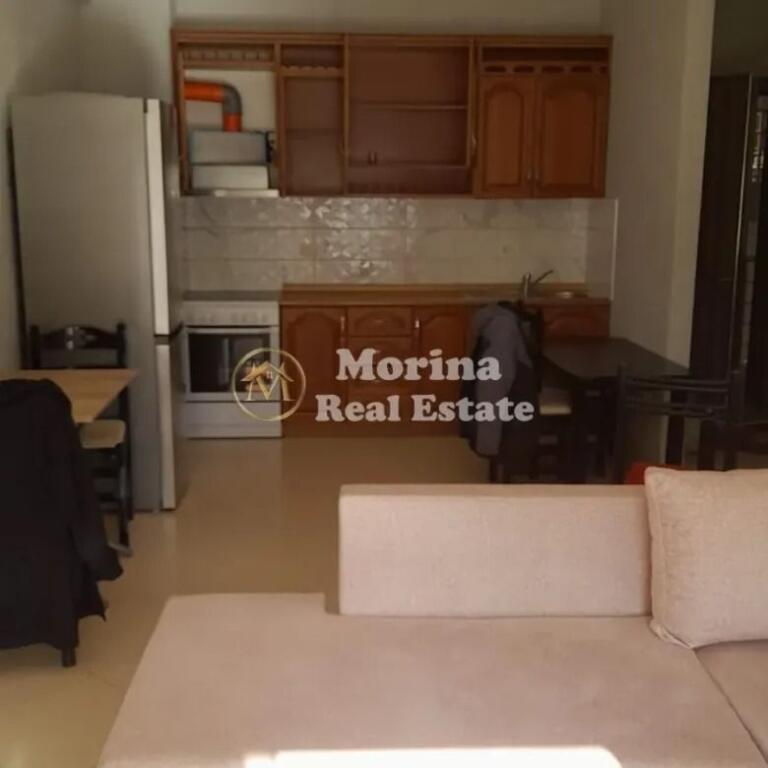 Apartament 1+1, Spitali Amerikan 3, 400 Euro/Muaj.