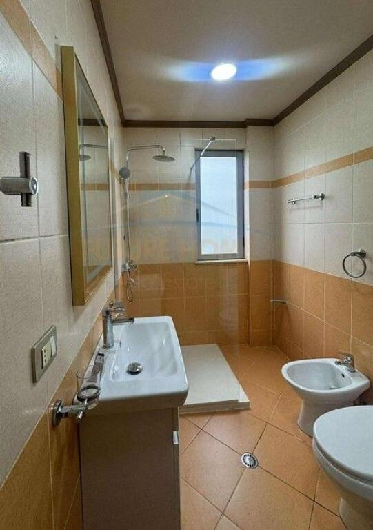 Qera , Apartament 2+1+2 Unaza e Re , Tirane
