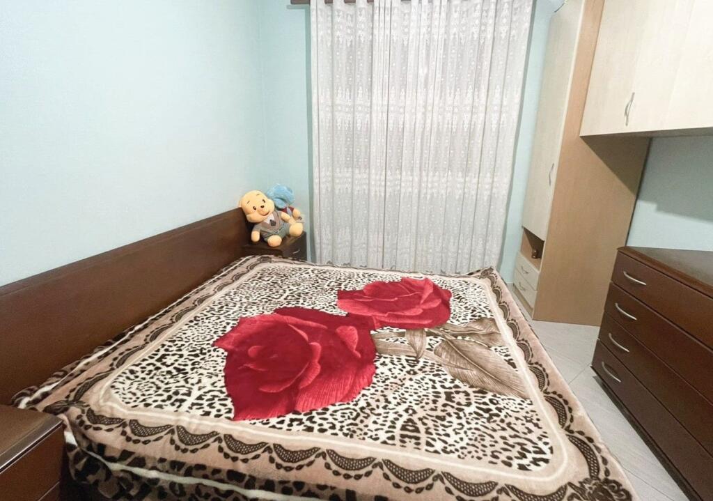 Jepet me Qira - Apartament 2+1 i mobiluar ne Fresk