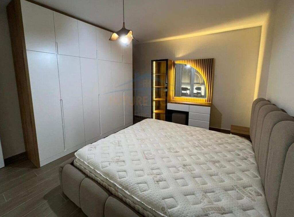 Qera, Apartament 1+1, Fresk, Tiranë.