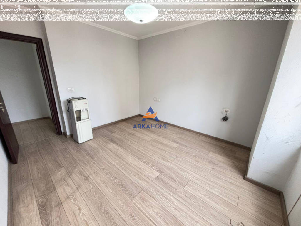 SHITET APARTAMENT 2+1 "RRUGA MUHAMET GJOLLESHA" 258.000 EURO