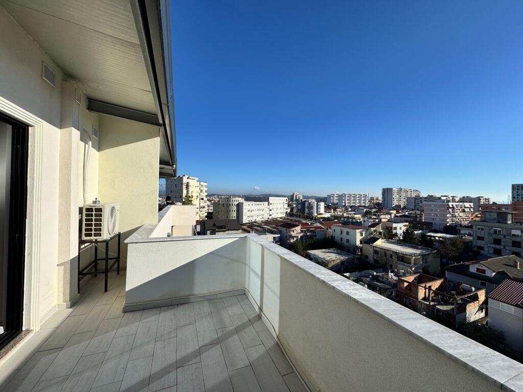 Apartament 2+1 per shitje, Durres.