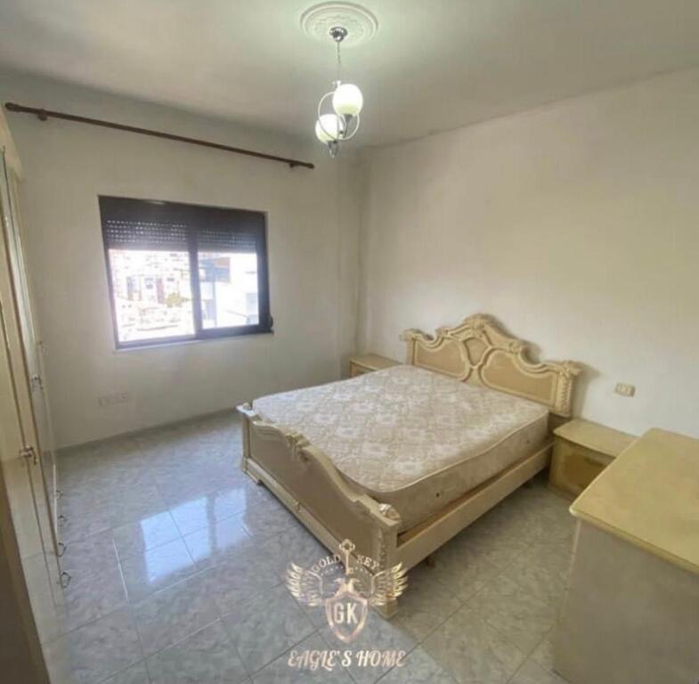 APPARTAMENTO IN AFFITTO 2+1+2 con balcone  💰 Prezzo: 300€ / Mese netto📍 Posizione: Mercato Frutta e Verdura Durazzo