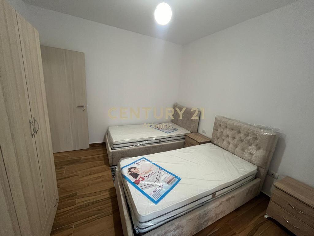 JEPET ME QERA SUPER APARTAMENT 2+1 TEK ISH RAJONI NE DURRES !