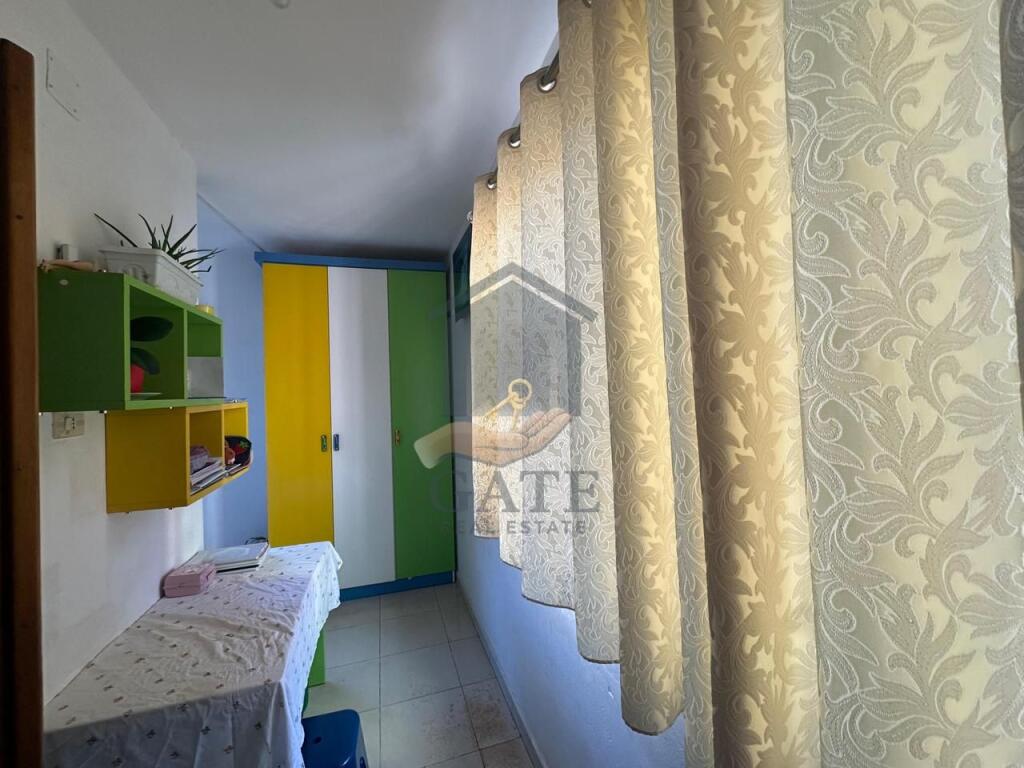 Shitet, Apartament 2+1,tek Shkolla "Qemal Mici" , Durres!