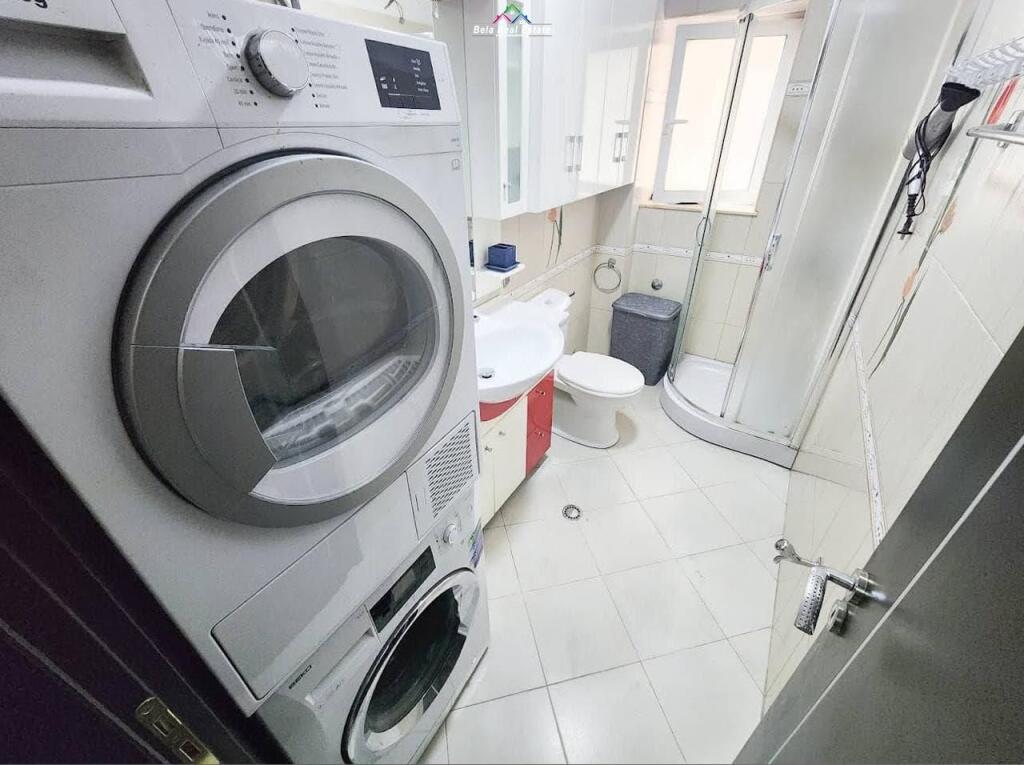 Apartament me qera 3+1 tek Pazari i Ri (ID B23148) Tirane