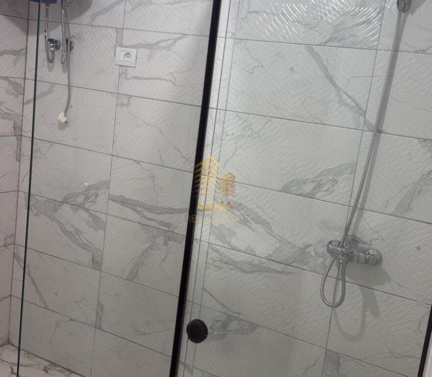 Qira, Apartament 2+1+Parkim, Bosh, Shkolla e Bashkuar, 40.000 Leke