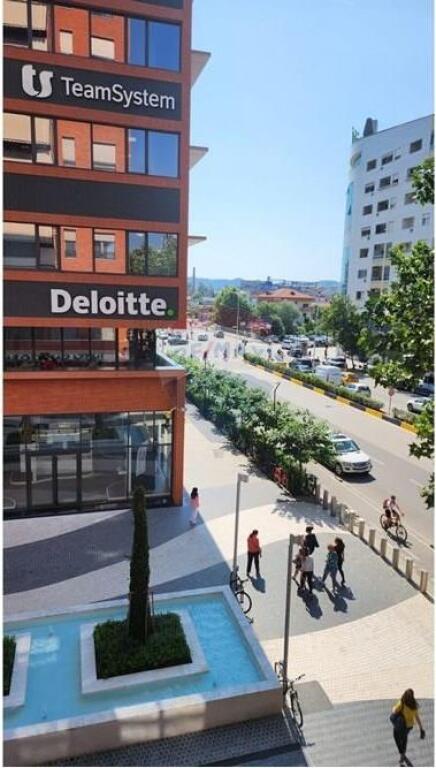 Zyrë - Për Qira - Kompleksi Delijorgji, Tiranë