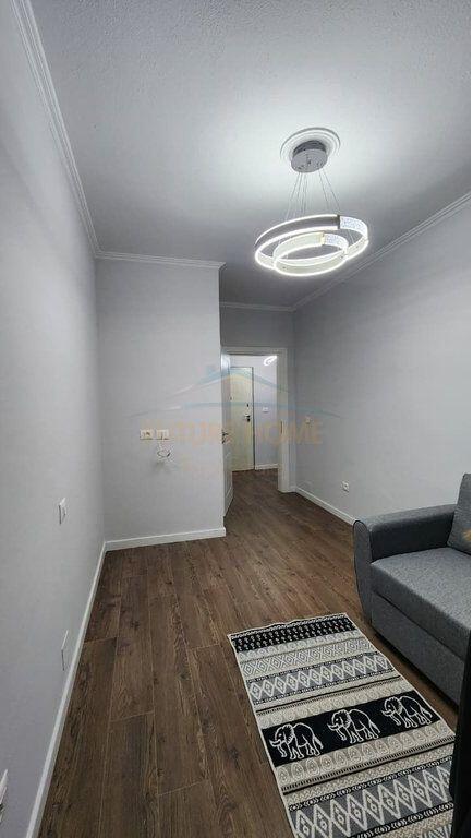 Rent, Apartment 1+1, Wilson Square, Tirana