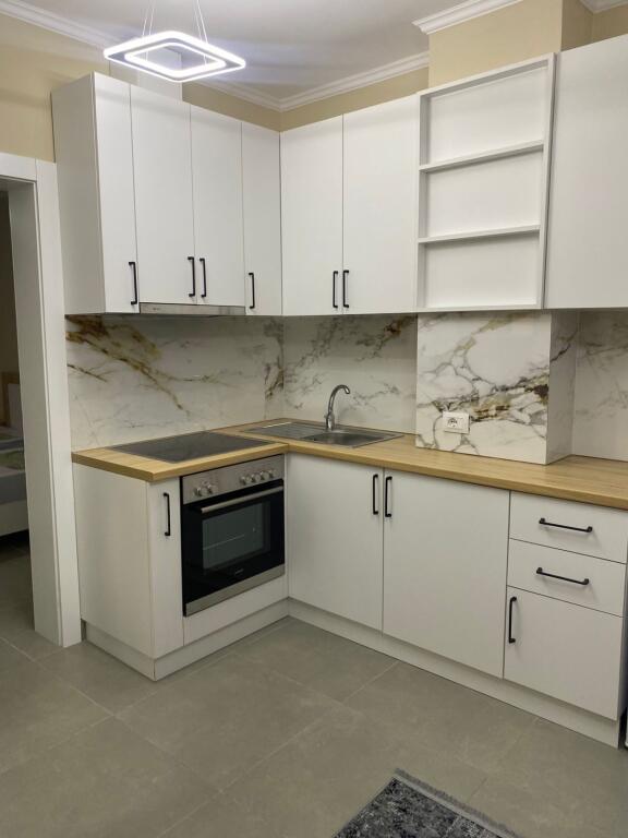 🏡 Jepet hyrja 1+1 me qera,ne Laprake 40.000 Leke