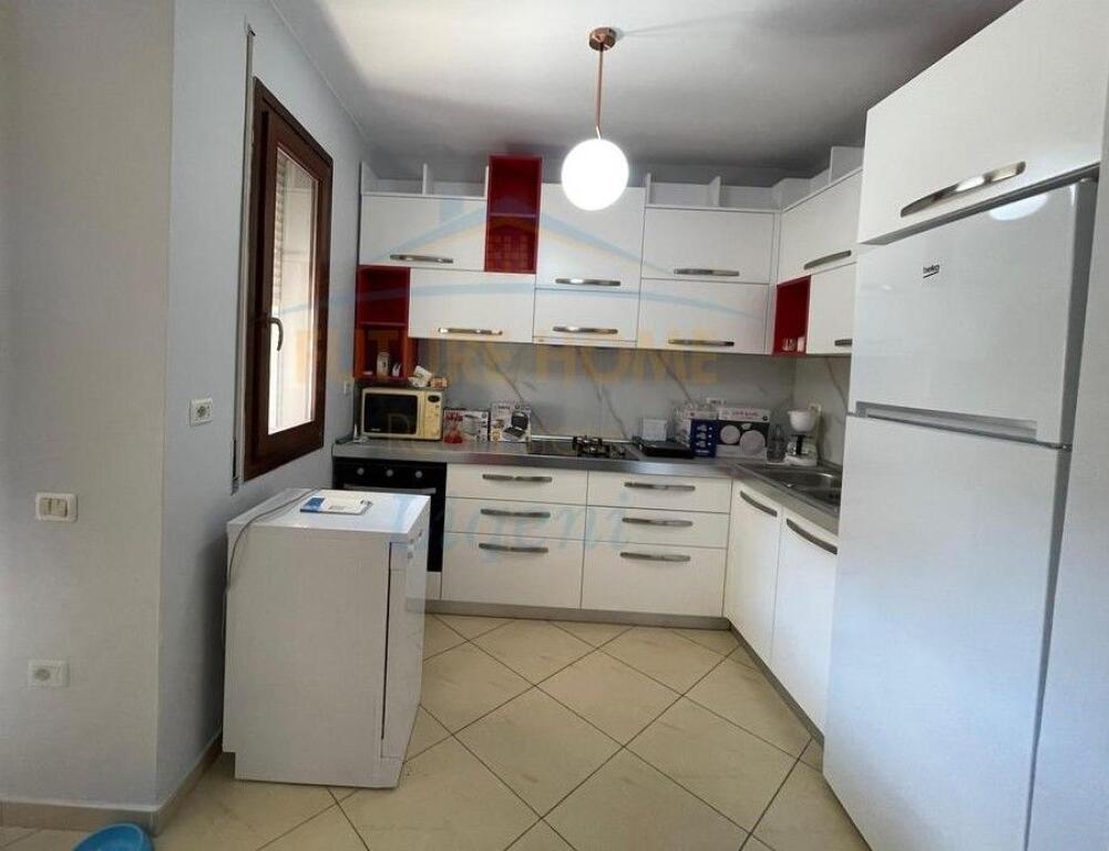 Apartament 2+1+2+Post Parkimi, Kopshti Botanik, Tiranë