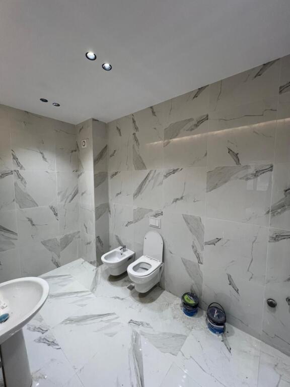 SHITET APARTAMENT 2+1+2 PALLATI I BRIGADAVE ( OKAZION )