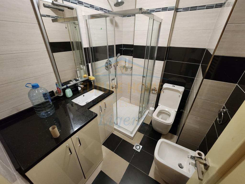 Qera, Apartament 2+1+Post Parkimi, Kodra e Diellit, Tiranë