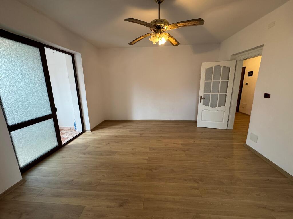 Shitet Apartament 2+1