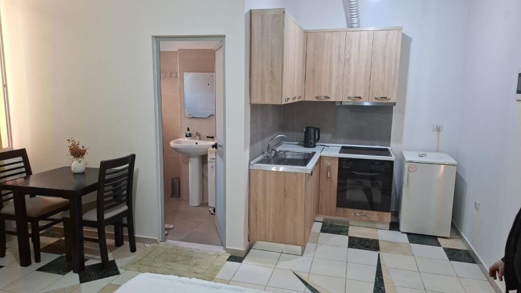 Jepet Apartament me qera