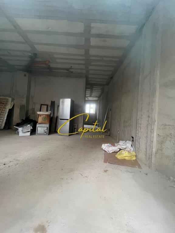 BUSINESS PREMISES FOR SALE 300 M2 FRESKU 360,000 EURO