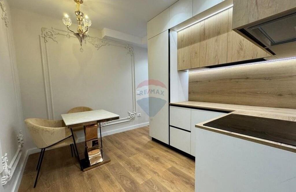 Apartament i mobiluar - Për Shitje te Stadiumi Dinamo (530181095-226)