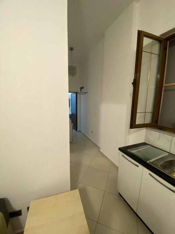 APARTAMENT ME QERA 1+1 KOPSHTI ZOOLOGJIK 40.000 LEKE