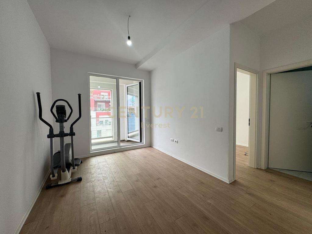 SIRI KODRA, APPARTAMENTO 1+1+POSTO AUTO IN AFFITTO