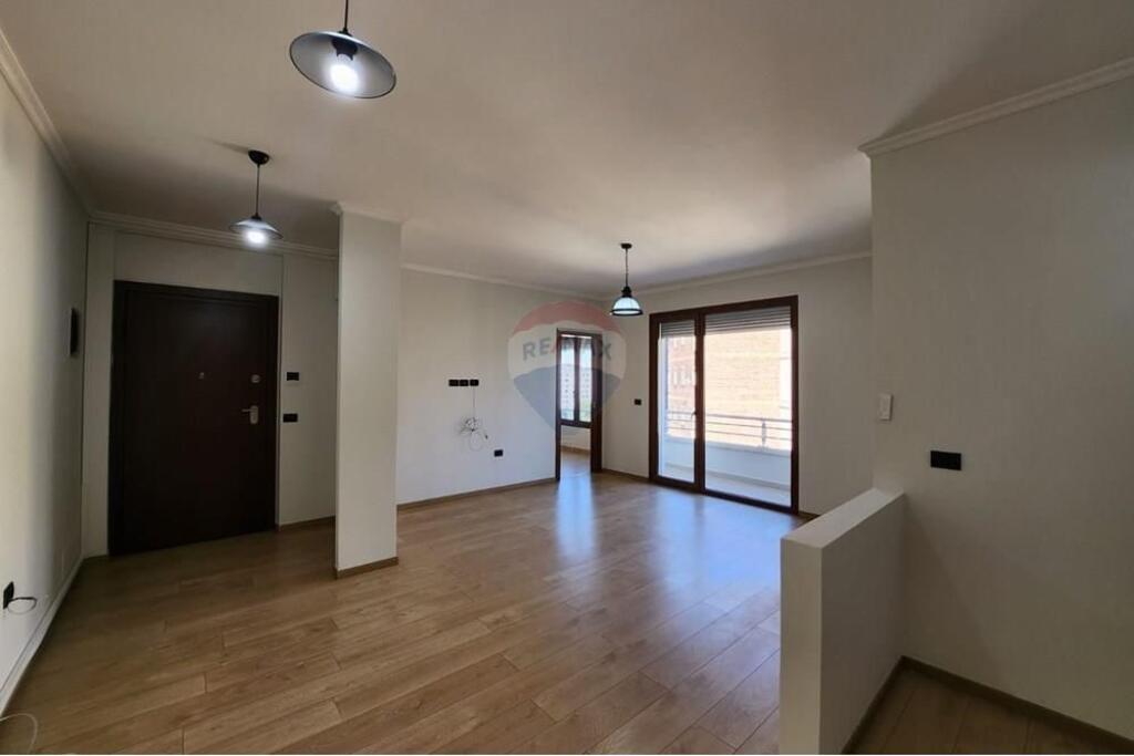 Office - For Rent - Delijorgji Complex, Tirana