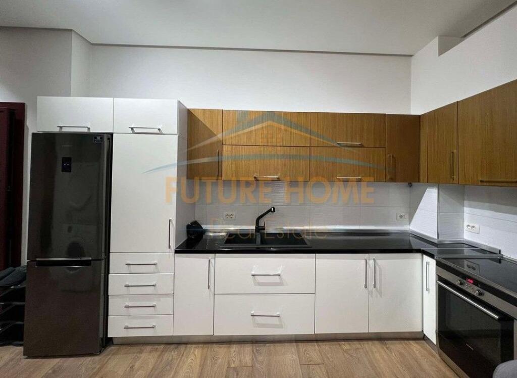 Apartament 1+1, Kopshti Botanik, Tiranë.