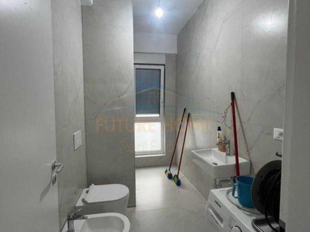 Qera, Apartament 2+1+Post Parkimi, Fresku, Tirane
