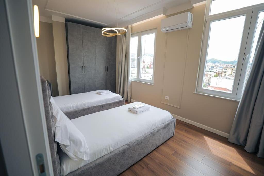 🏡 **Jepet me qira Apartament 2+1 – Ish Ekspozita, pranë Stadiumit Dinamo**