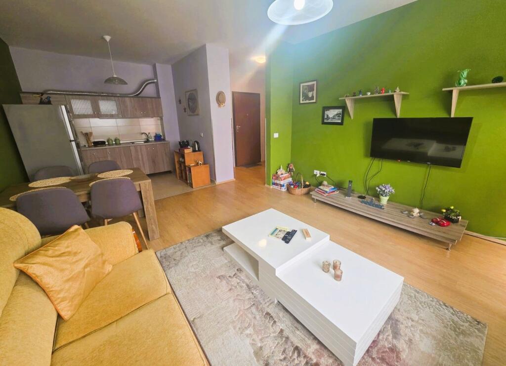 Apartament per qera prane Sheshit Pranvera