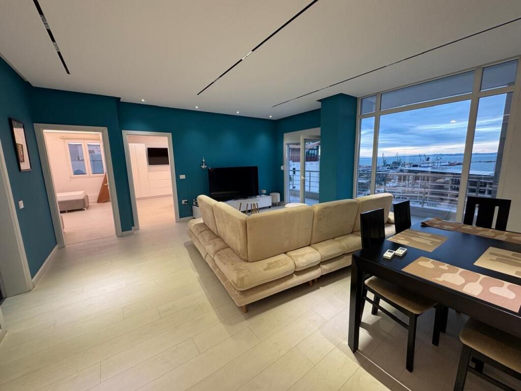 Jepet apartament me qera 2+1