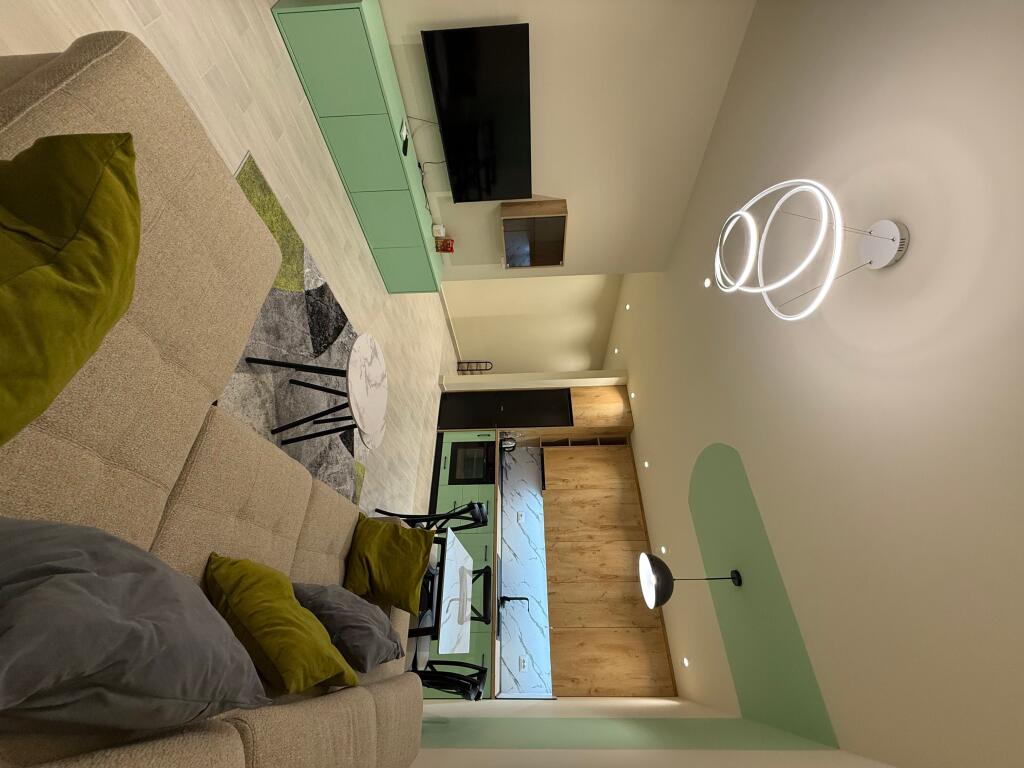 Jepet me Qira – Apartament 1+1 te “5 Maji