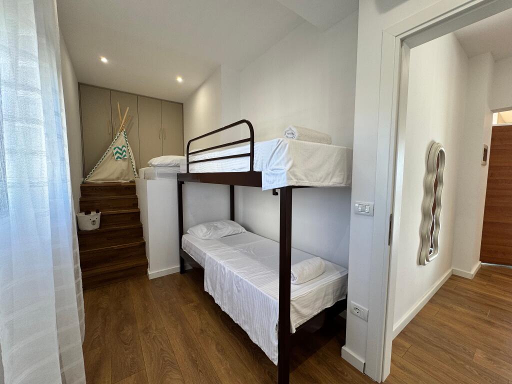 Apartament 2+1 per shitje, Durres.