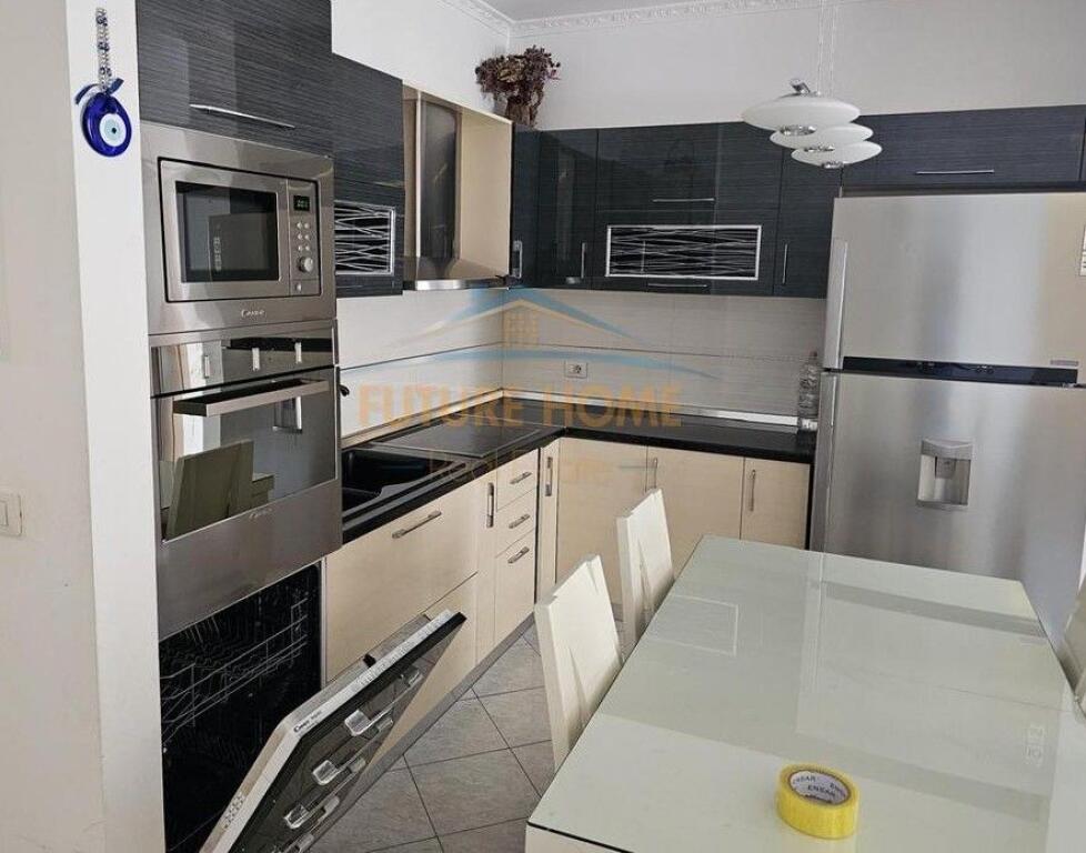 SHITET,APARTAMENT 2+1,NE FRESK, Tirane