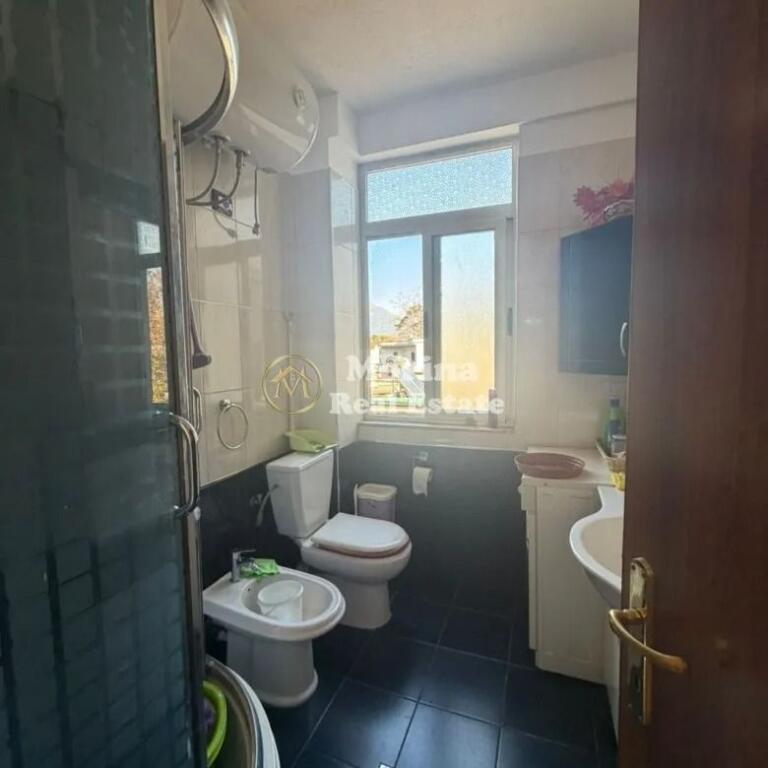 Qera, Apartament 2+1, Prane Spitalit QSUT ,600 euro/muaj