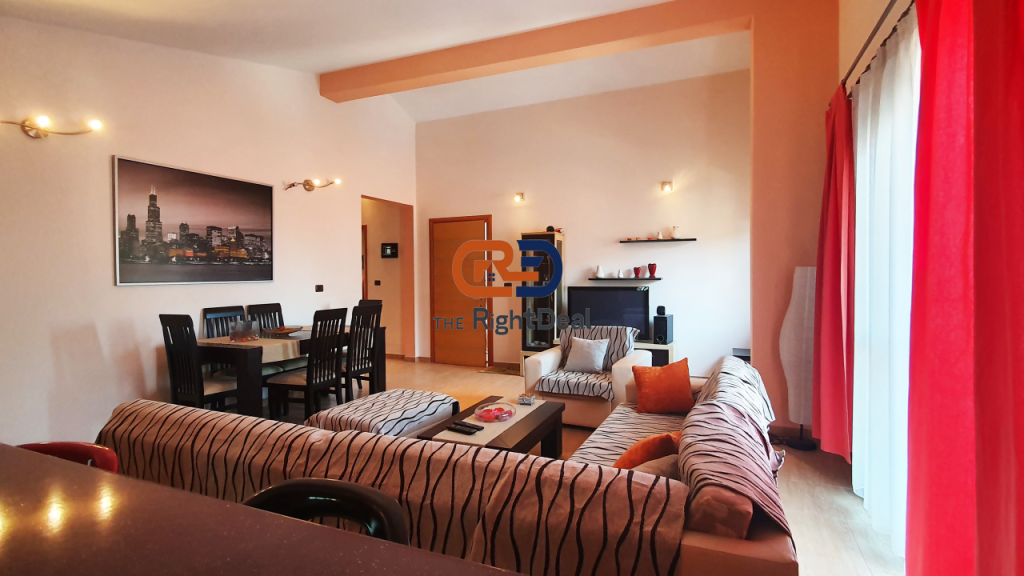 Te Kodra E Diellit,Shitet Vile Kater Kateshe Me Lokacion Perfekt!!