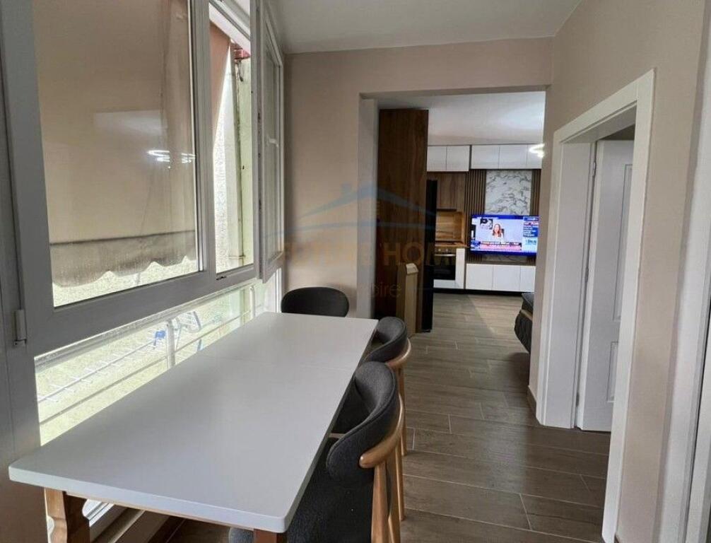 Qera, Apartament 1+1, Fresk, Tiranë.