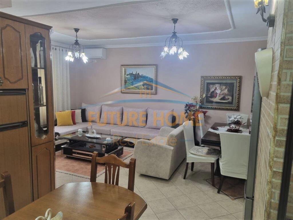 Affitto, Appartamento 2+1, Via delle Barricate