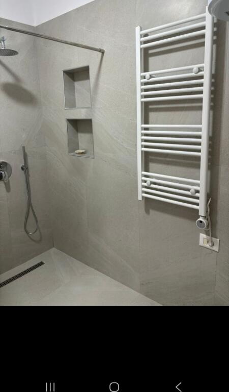 Appartamento in affitto al complesso Grand in condizioni super