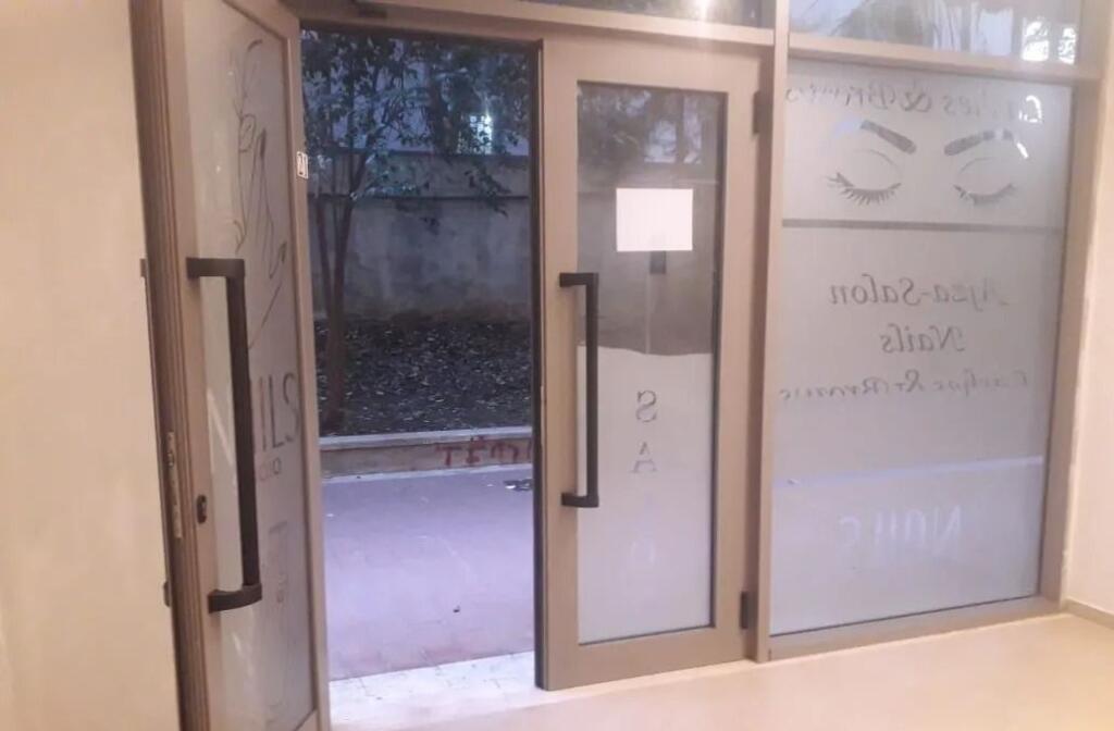 Affitto locale commerciale, Kinostudio, 300 Euro/Mese