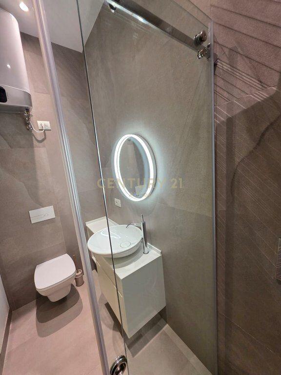 SHITET VILË E BASHKËNGJITUR ME OBORR – KODRA E DIELLIT 1