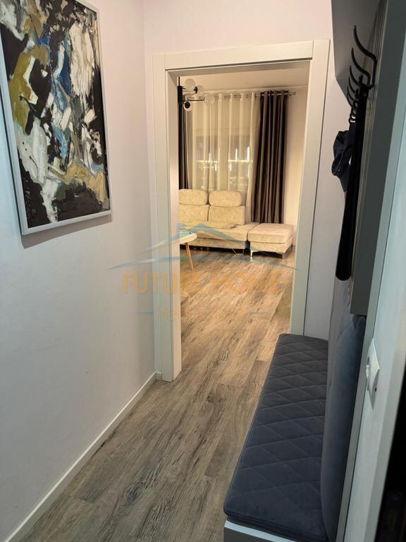 Qira, Apartament 2+1, Stacioni i Trenit