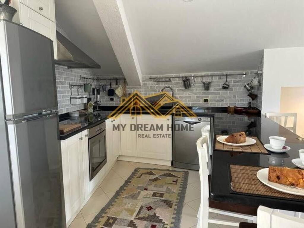 SHITET VILE 4 KATESHE NE QENDER TE DURRESIT PRANE GJYKATES !