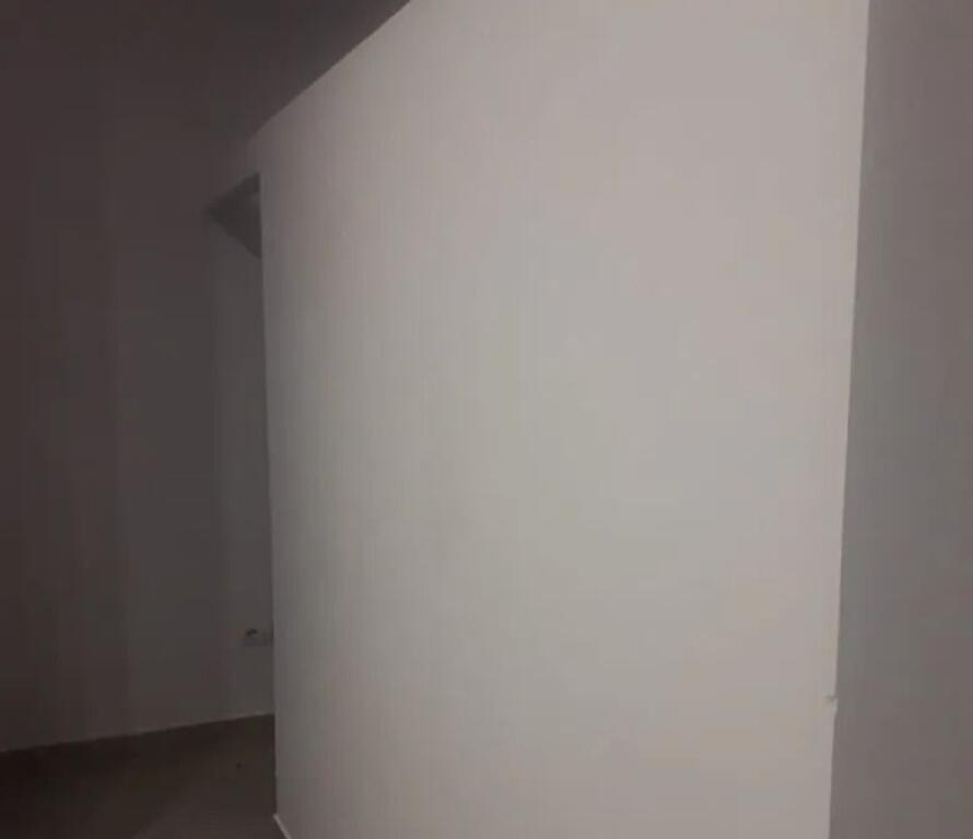 Affitto locale commerciale, Kinostudio, 300 Euro/Mese