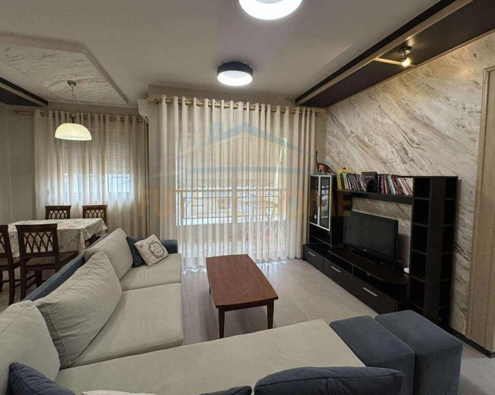 Qera , Apartament 2+1+2 Unaza e Re , Tirane