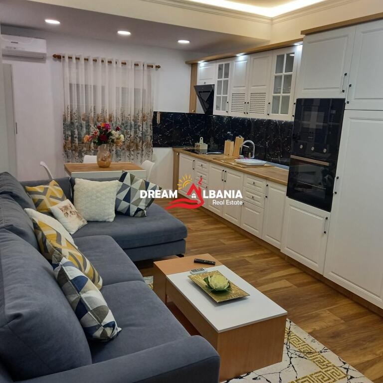 Super Appartamento 1+1 in affitto nella zona di Blloku, via Margarita Tutulani (ID 4211769).