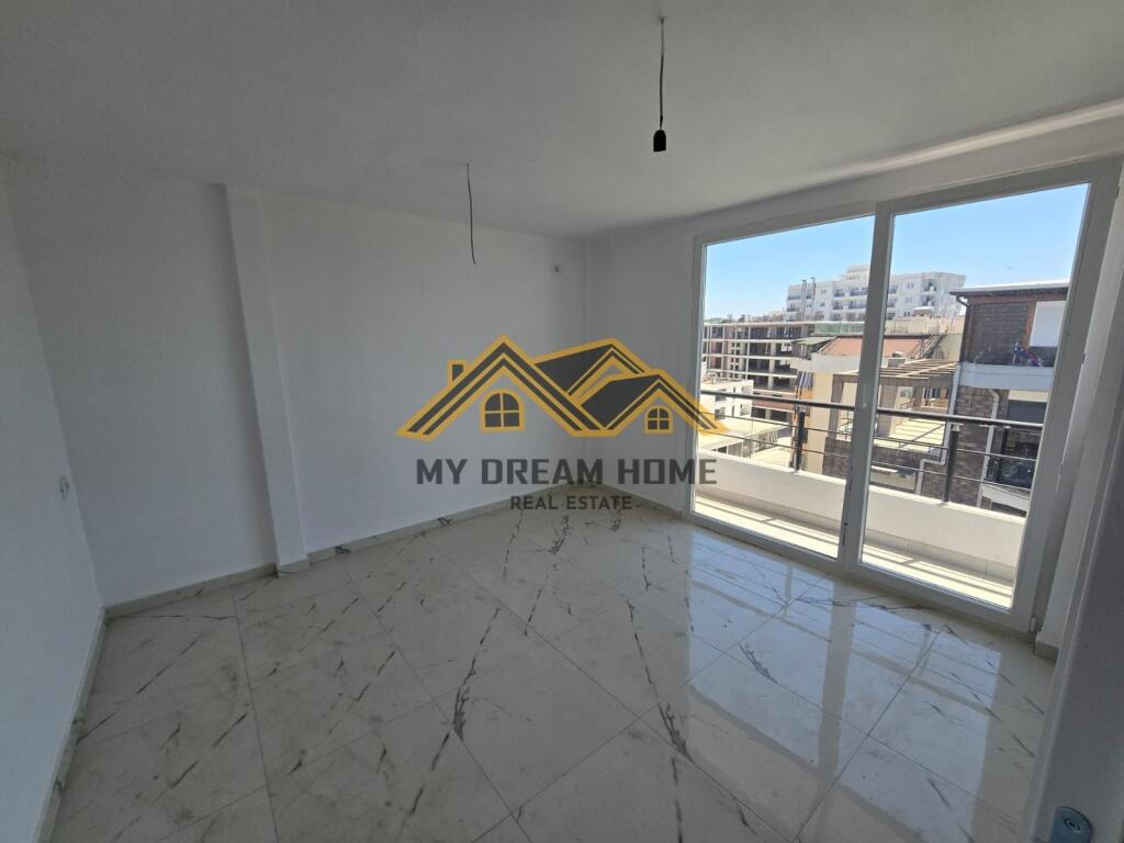 SHITET APARTAMENT 2+1 ME PAMJE DETI GOLEM!
