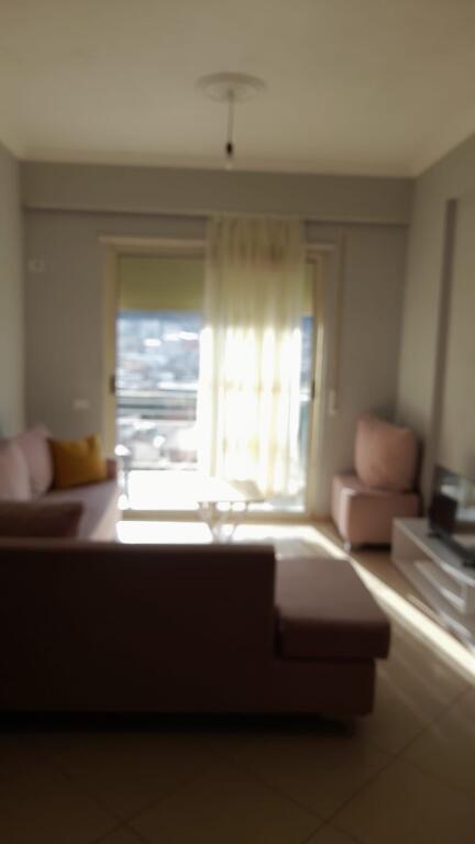 Apartament 1+1 me qera perballe tek Amerikan 3