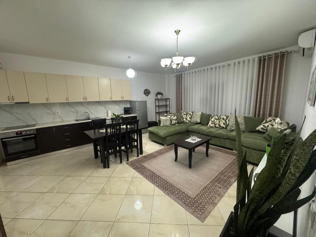 🏡 Apartament 2+1+2 me Ballkon për Qira – Don bosko 600 euro