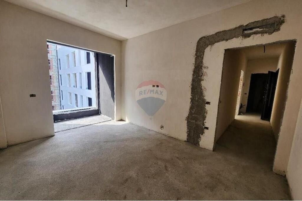 Apartament për Shitje 1+1 Rruga Jordan Misja
